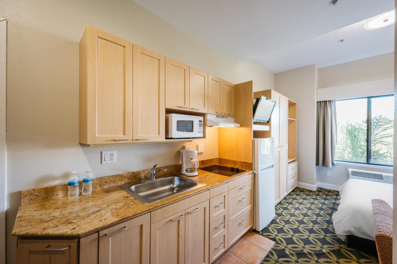Studios Inn Apartahotel 3*